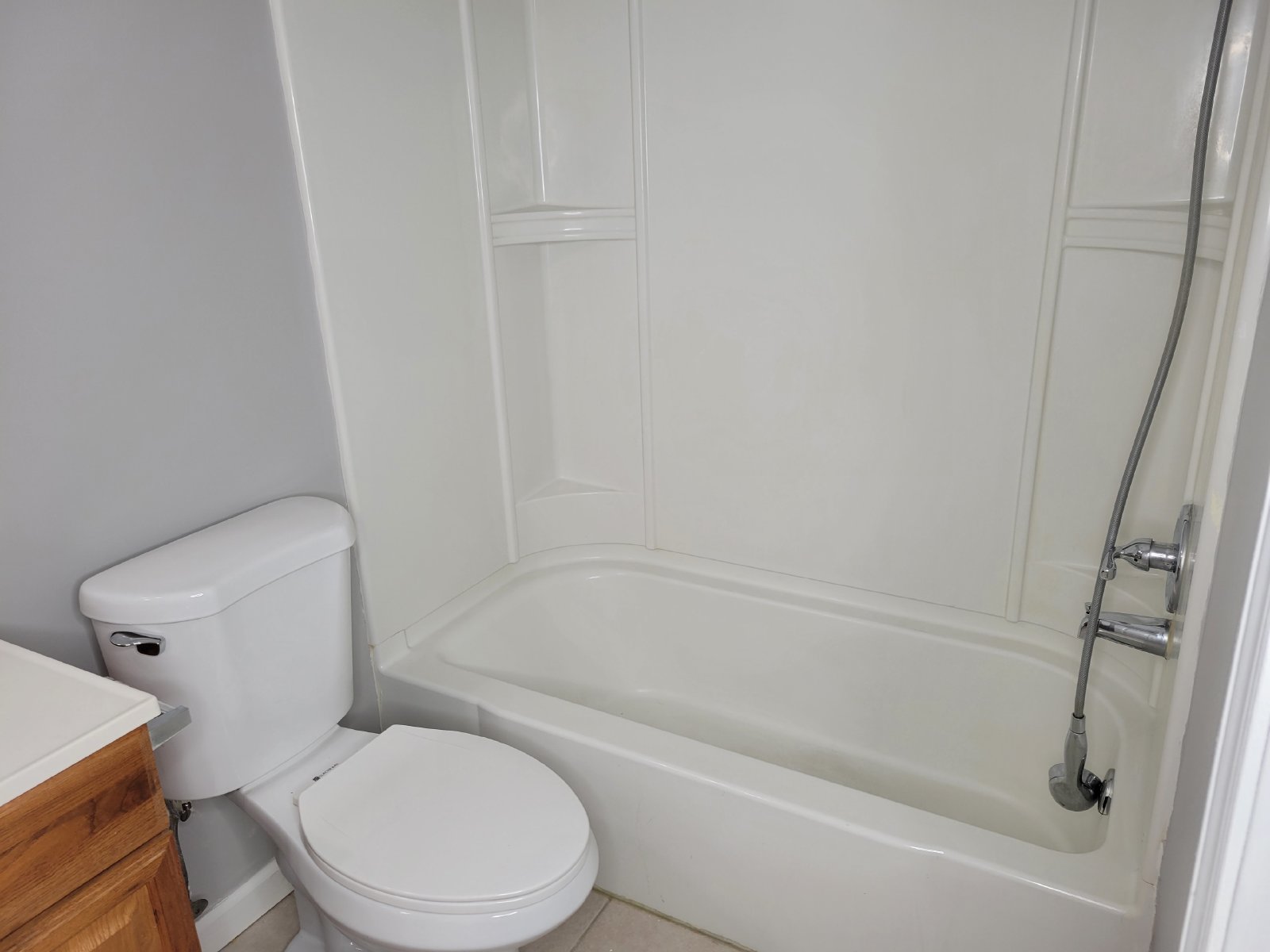 For rent 3 bedroom 2.5 bath property image