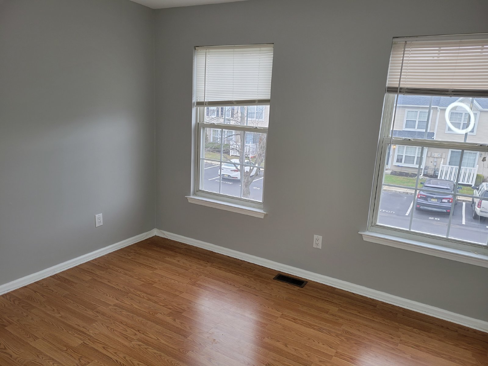 For rent 3 bedroom 2.5 bath property image