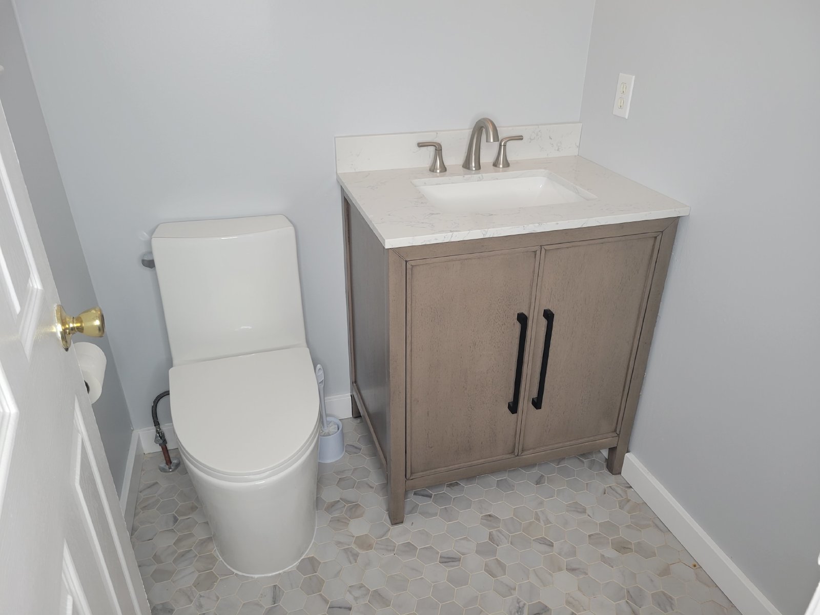 For Rent 3 bedrooms 2.5 bathroom $2675/mo property image