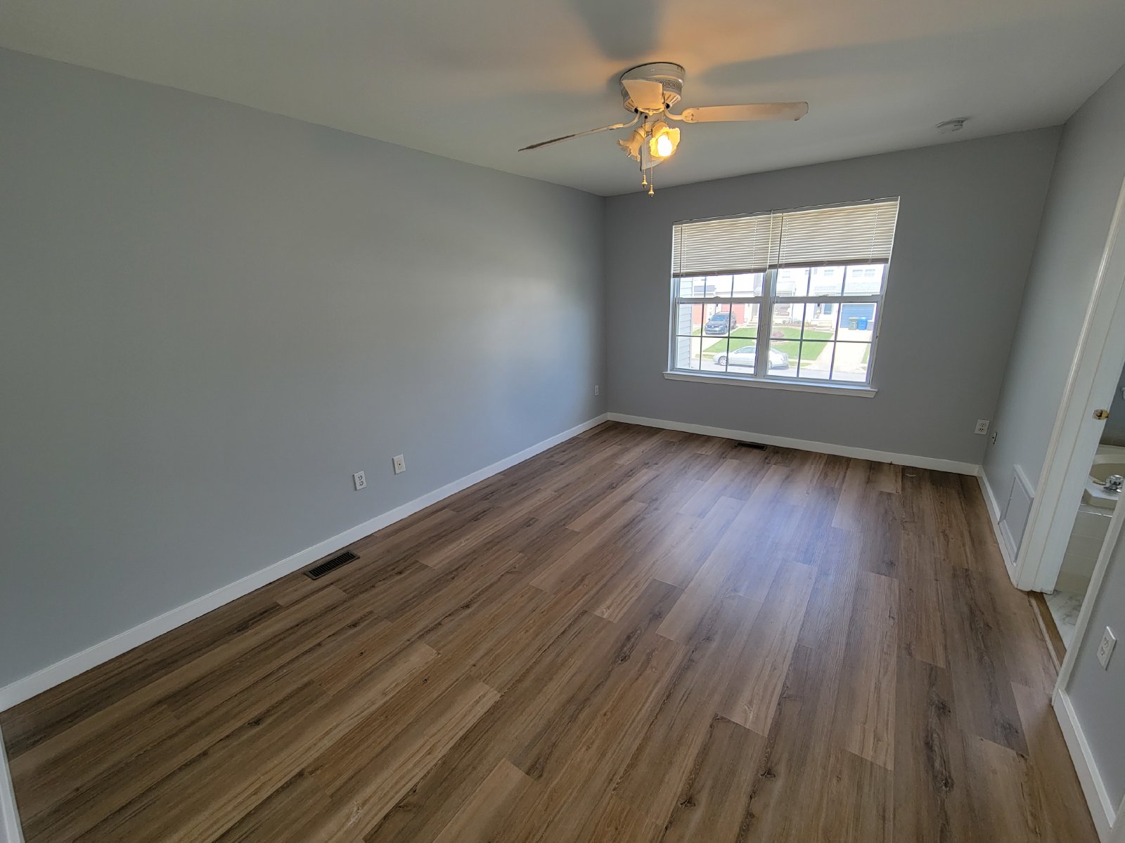For Rent 3 bedrooms 2.5 bathroom $2675/mo property image
