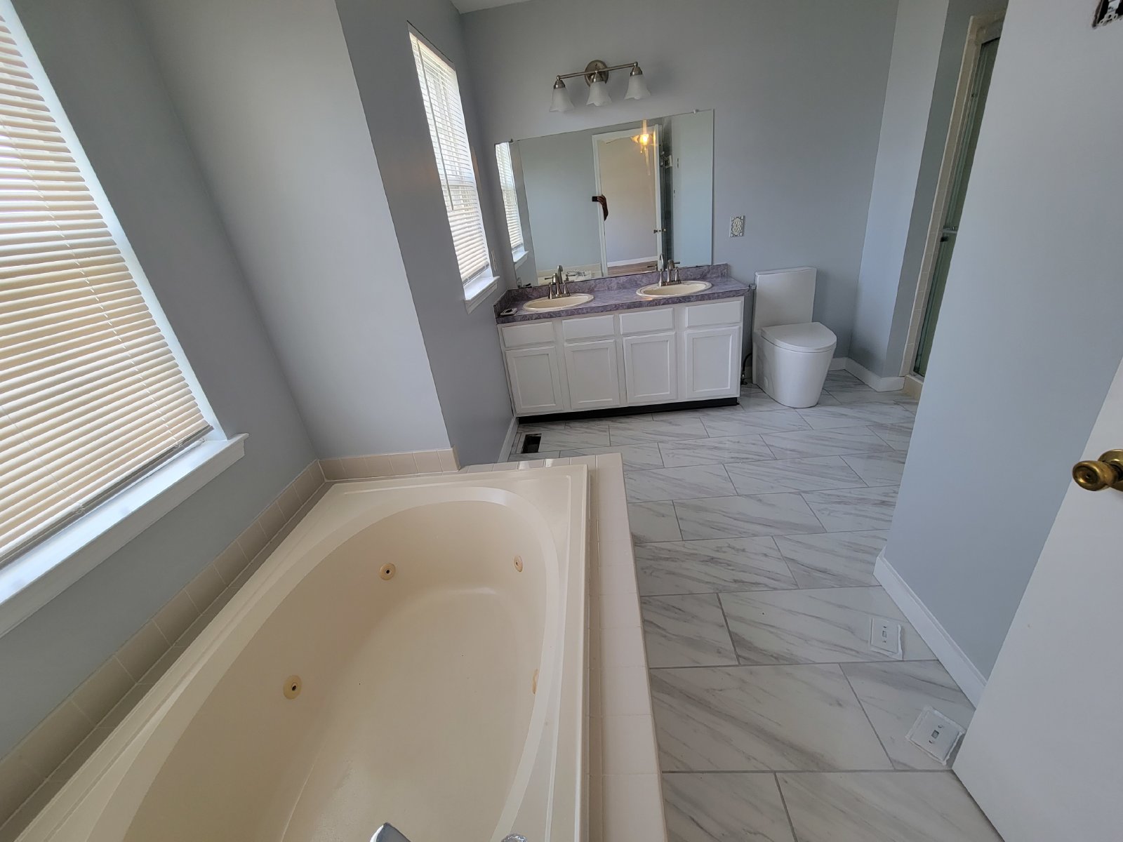 For Rent 3 bedrooms 2.5 bathroom $2675/mo property image