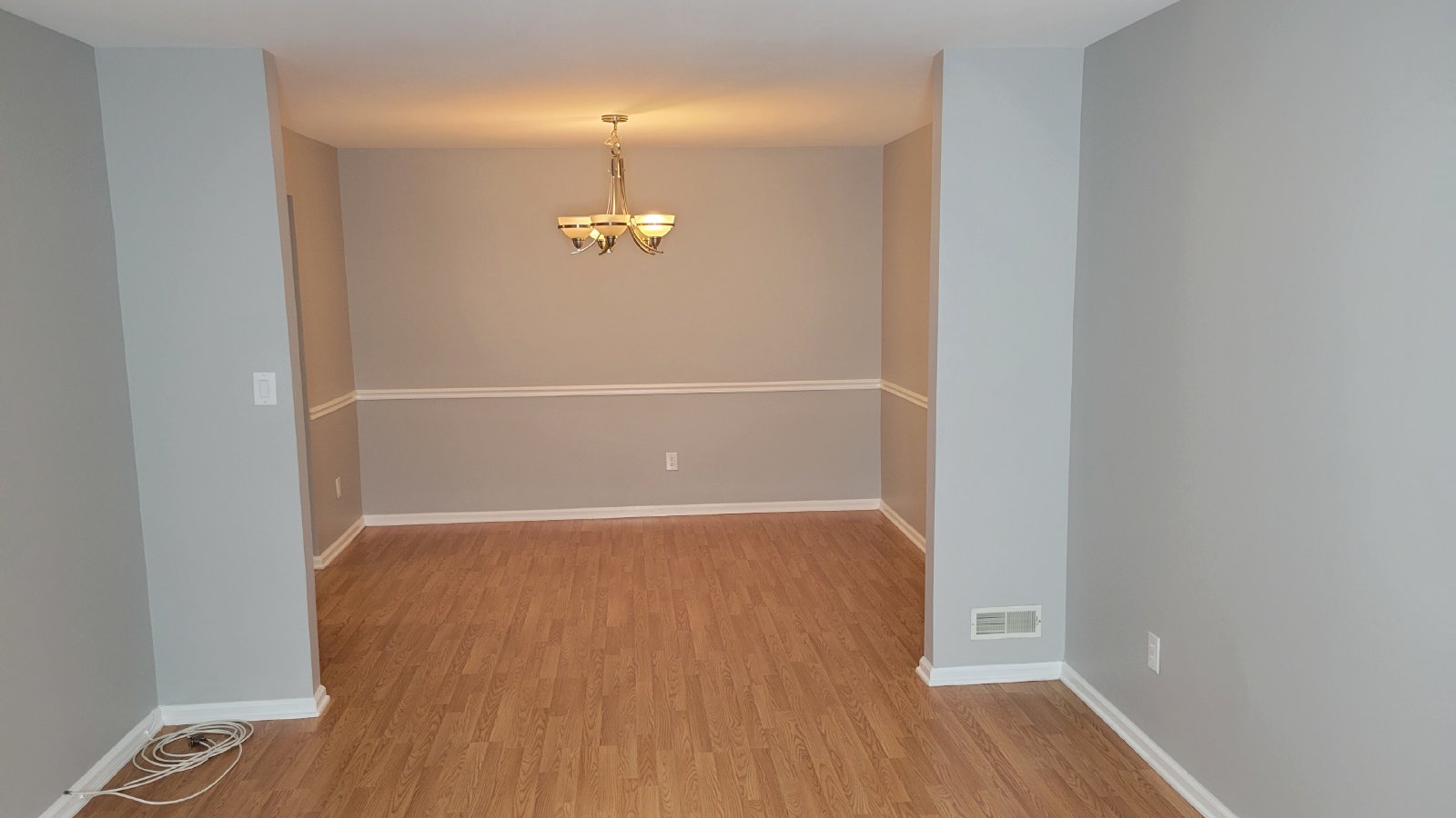 For rent 3 bedroom 2.5 bath property image